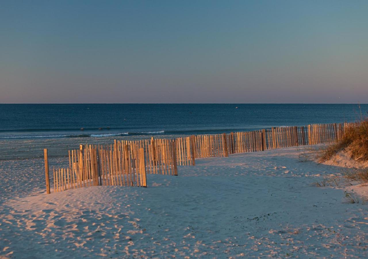 Atlantic Beach Resort, A Ramada By Wyndham Buitenkant foto