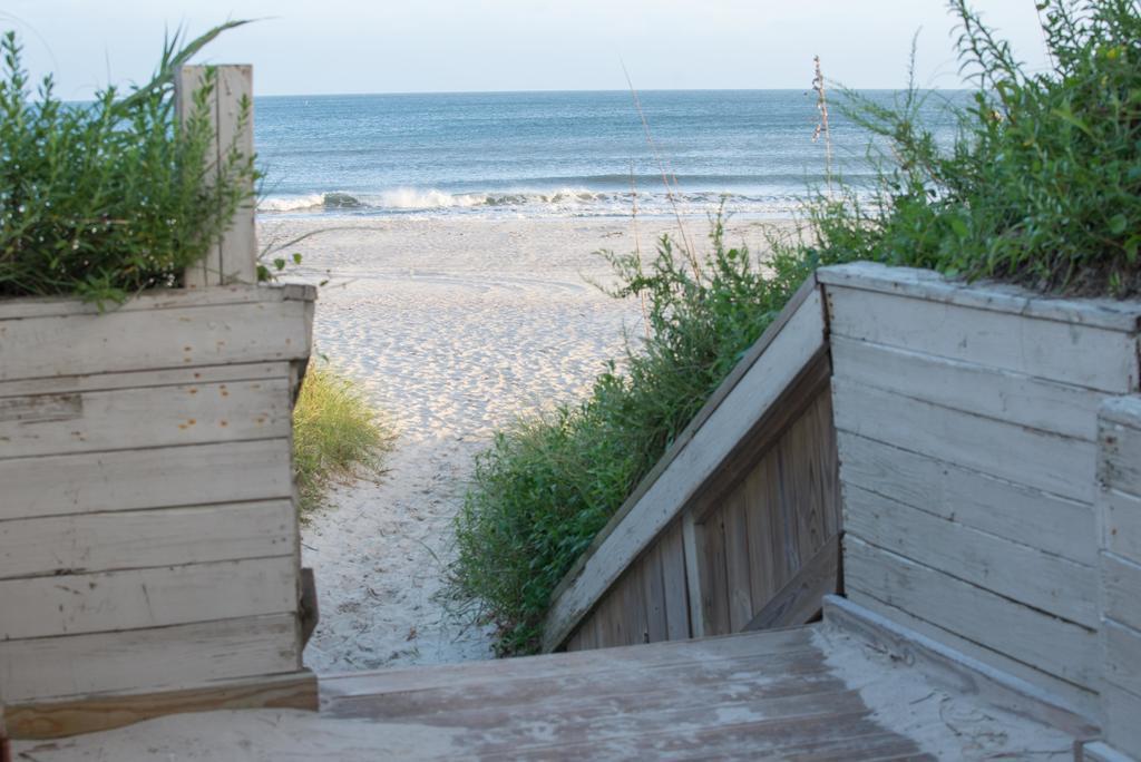 Atlantic Beach Resort, A Ramada By Wyndham Buitenkant foto